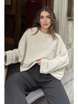 Kadın Bej Duble Geniş Manşet, Yarasa Kol, Süs Cep Detaylı, Salaş Bluz