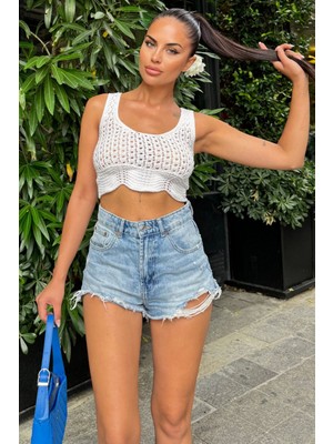 Ekru Rahat Kesim Ajurlu Triko Askılı Crop Bluz