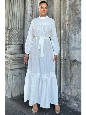 New Laviva Beyaz Kuşaklı, Dantel Detaylı, Maksi Lotus Elbise