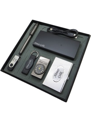 Signator® Caritas | Kişiye Özel Set - 10000 Mah Powerbank  + Saatli Çakmak + 32GB. USB Bellek + Roller Kalem + Anahtarlık + Kartvizitlik | Isme Özel Hediyelik Set