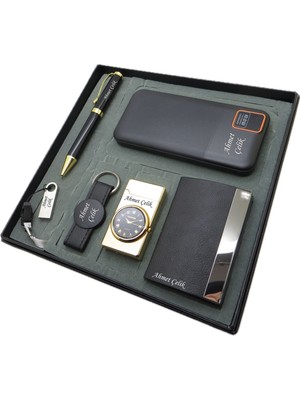 Signator® Eximius | Kişiye Özel Set - Kartvizitlik + 10000 Mah Powerbank  + Saatli Çakmak + Kalem + Anahtarlık + 32 Gb. USB Bellek | Isme Özel Hediyelik Set
