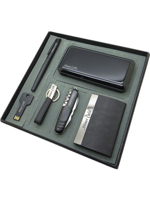 Signator® Concordia | Kişiye Özel Set - 10000 Mah Powerbank + Fonksiyonlu Çakı  + 32GB. Anahtar USB + Roller Kalem + Anahtarlık + Kartvizitlik | Isme Özel Hediyelik Set