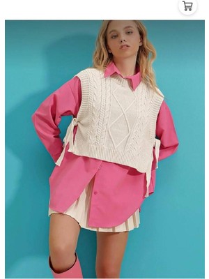 Wappa Kadın Yandan Bağlamalı Taş Rengi Saç Örgü Süveter Modern Stil ve Rahatlık Sunar