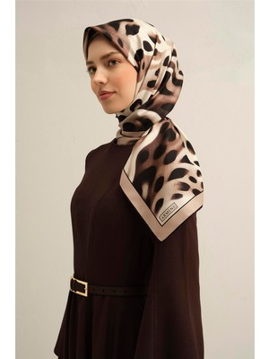 Armine Leopar Desenli Saf İpek Sura Eşarp 9320D 04