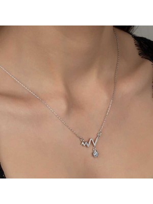 Gumush Swarovski Taşlı Gümüş Ritim Bayan Kolye