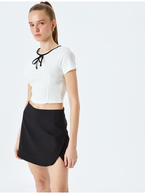 Koton Biyeli Kısa Kollu Bisiklet Yaka Fiyonklu Crop Tişört