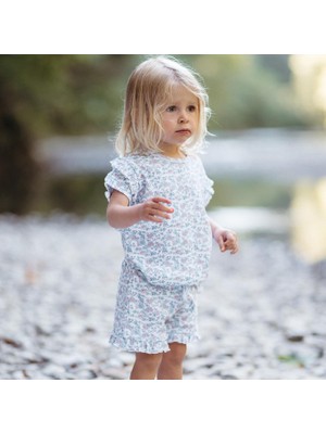 Antebies Organik Beyaz Kır Çiçek Desenli Fırfırlı Kısa Kollu Kız Bebek Tshirt Şort Takımı