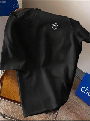 Medinenur Göğüs Baskılı Basic T-Shirt