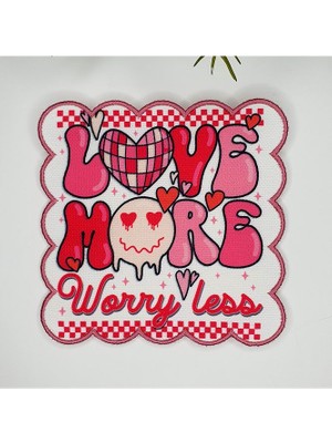 Decofav Love More Slogan Tasarımlı Nakış Kenar Kumaş Kokteyl Peçetesi 1 Adet