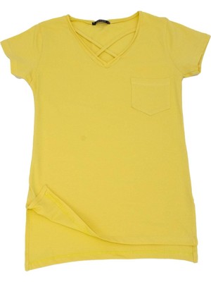 Kadın Yaka Detaylı T-Shirt