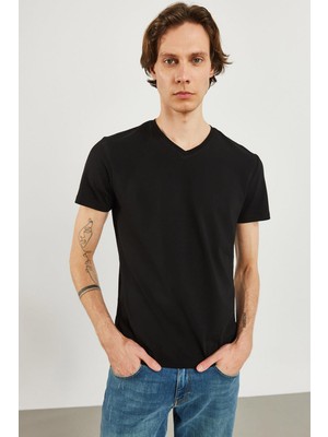 Erkek Nick Siyah V Yaka Slim Fit Basic Tişört
