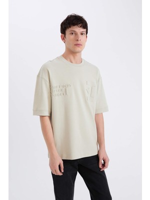 DeFacto Loose Fit Bisiklet Yaka Baskılı Kısa Kollu Ağır Kumaş Tişört D5557AX25SP