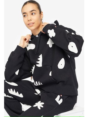 Nike Women's Jordan Artist Series Loose Fit Hoodie Kadın Büyük Beden Kapüşonlu Sweatshirt Siyah Beyaz