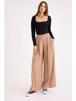 Pileli Geniş Paça Pantolon