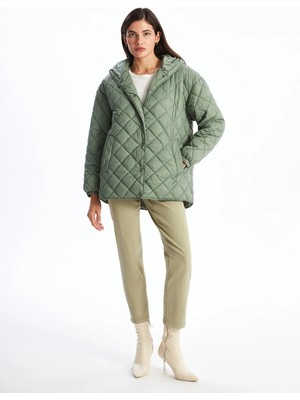 LC Waikiki Lcwaıkıkı Classic Haki Kapüşonlu Kapitone Oversize Kadın Şişme Mont T T