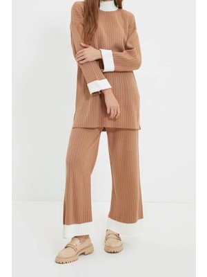 Ersefa Moda Yüksek Bel Yarım Balıkçı Yaka Düşük Kol Dik Yaka Fitilli Kazak-Pantolon Triko Takım