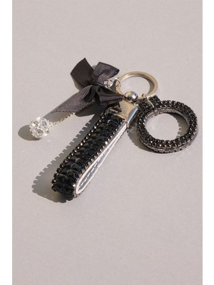 Siyah Bagetli Anahtarlık & Siyah Ö Harf & Gümüş Minik Top & Siyah Kurdela