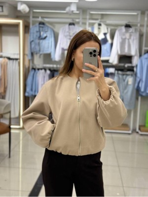 Kaside Kadın Fermuarlı Beli ve Kolu Lastikli Bomber Kaşe Ceket