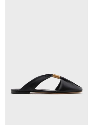 Emporio Armani  Deri Metalik Logo Detaylı Terlik Bayan Terlik X3R036 XF271 00002