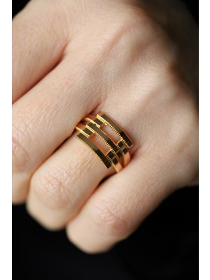 Yenigün Kuyumculuk 14 Ayar Altın Ajda Desenli Üçlü Kaburga Yüzük