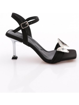 Dgn PM161-K207 Kadin Kelebek Desenli Topuklu Ayakkabi