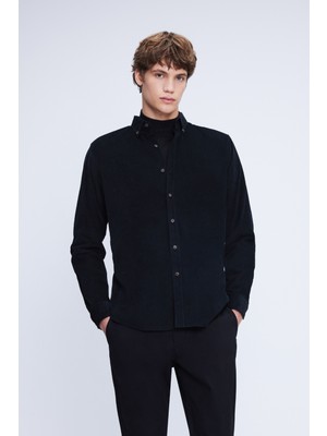 Siyah Slim Fit 100% Pamuklu Düğmeli Yaka Uzun Kollu Klasik Gömlek