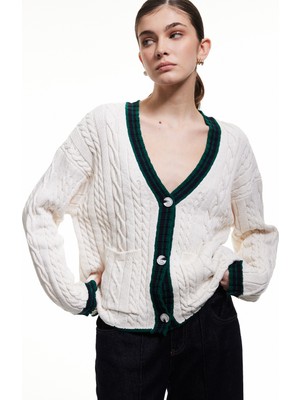 Koton Saç Örgü Dokulu Uzun Kollu Cepli V Yaka Düğmeli Oversize Triko Hırka