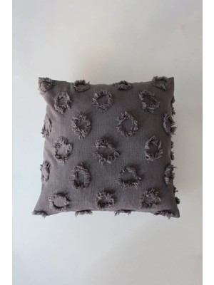 Tüylü ve Desenli Yumuşacık Kırlent - 40 x 40   cm   Dekoratif ve Kullanışlı Kırlent Kılıfı