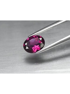Aries 1.36 Ct 8x6.2 mm Vs Oval Natural Pinkish Purple Rhodolite Garnet, Madagascar