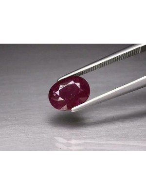 Aries 2.00 Ct 8.7x6.8 mm Oval Red Ruby Africa *heated