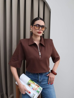 Polo Yaka Vatkalı Fermuarlı T-Shirt