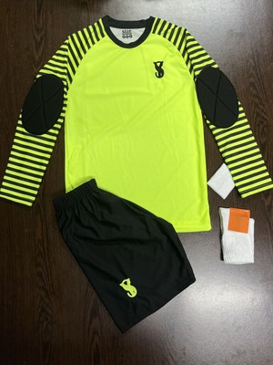 Sünger Destekli Ithal Kumaş  Yeşil Uzun Kol Çocuk Kaleci Forma Takımı Çorap+Bileklik Hediye