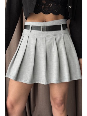 Kadın Piliseli Kemerli Mini Şortlu Etek