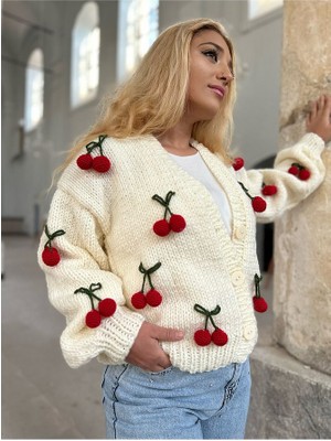 ThreadArtByNur El Örgüsü Kirazlı Kadın Hırka