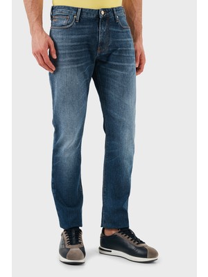 Emporio Armani Pamuklu Slim Fit Normal Bel Düz Paça Jeans Erkek Kot Pantolon EM000121 AF13272 MB002