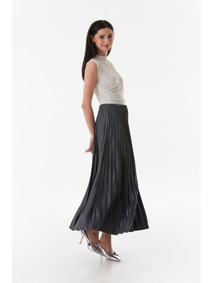 Piliseli Beli Lastikli Etek