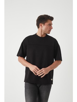 Panel Detaylı Basic Oversize Erkek T-Shirt - Siyah