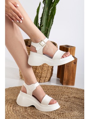 Hasoğlu Moda Tek Şeritli Günlük Kadın Sandalet