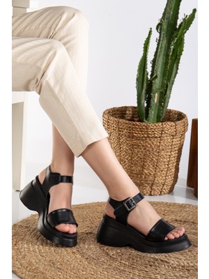 Hasoğlu Moda Tek Şeritli Günlük Kadın Sandalet