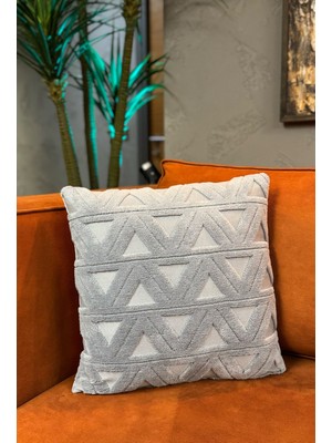 Modern Jakarlı Üçgen Desenli Dekoratif Kırlent Kılıfı