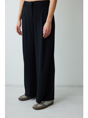 Penti Loose Fit Siyah Pantolon
