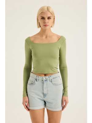 Uzun Kollu Kare Yaka Crop Bluz