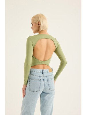 Sırt Dekolteli Uzun Kollu Crop Bluz