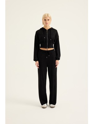 Yumuşak Kumaşlı Crop Sweat Takımı