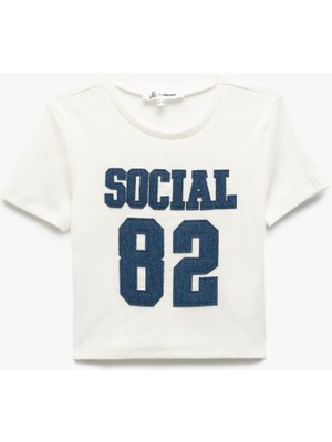 Koton Bisiklet Yaka Pamuklu Crop Nakışlı Kısa Kollu Tişört