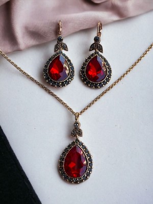 Fayra Accessories Elmas Montür Kristal Taşlı Su Damlası Küpe ve Kolye Seti