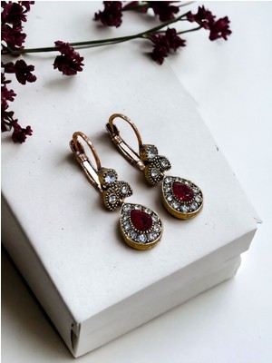 Kristal Taşlı Küçük Su Damlası Sallantılı Küpe