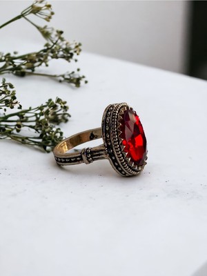 Kristal Taşlı Oval Yüzük