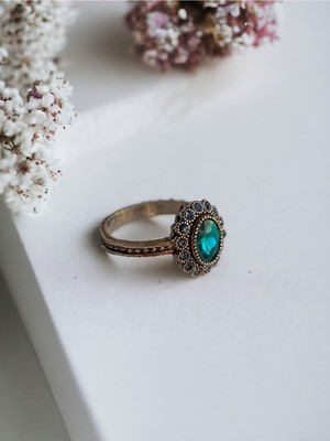 Kristal Taşlı Oval Yüzük