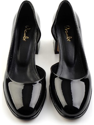 Bambi Siyah Rugan   Kadın Klasik Topuklu Ayakkabı K01231482008